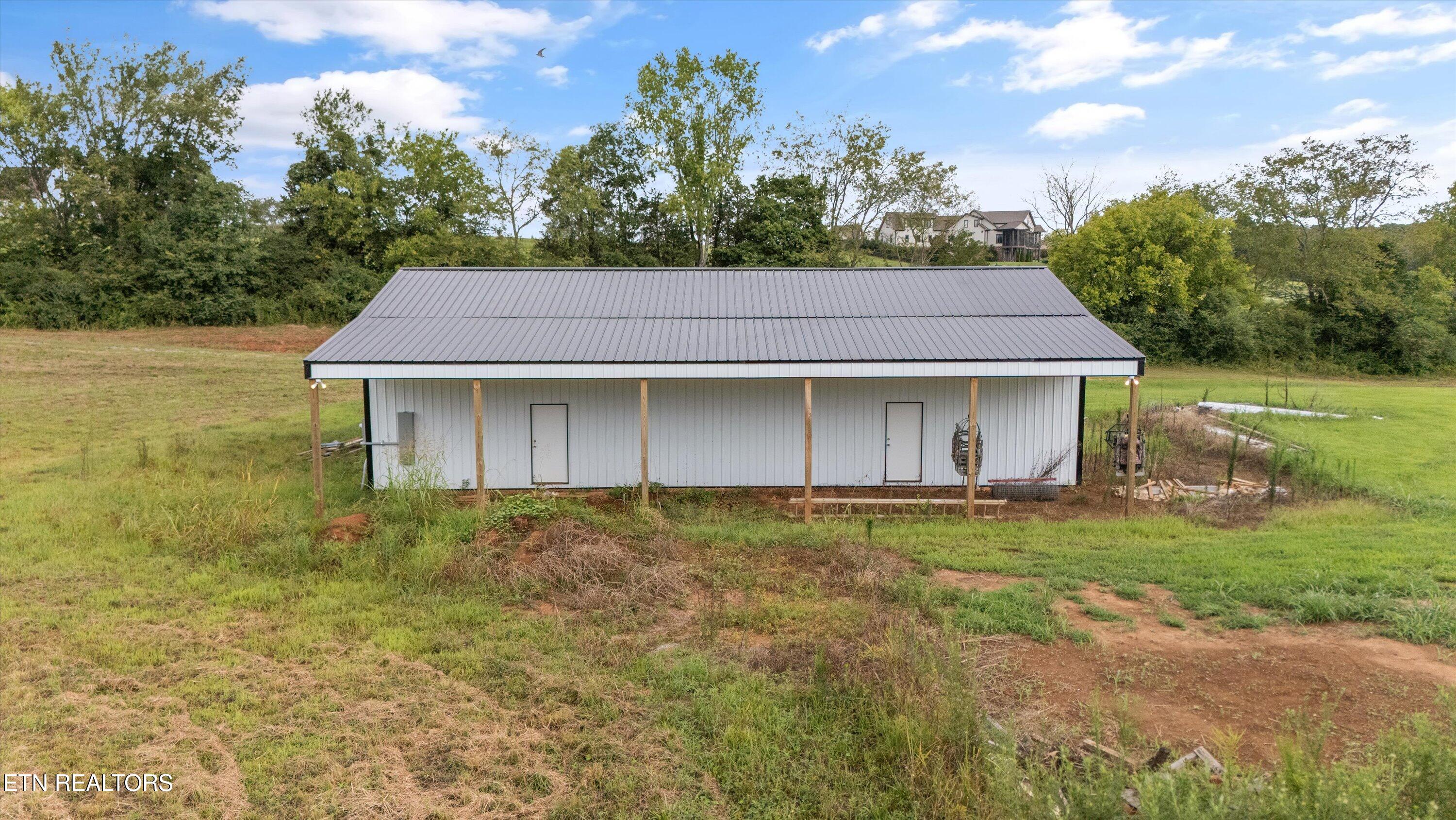 806 Whites Mill Rd