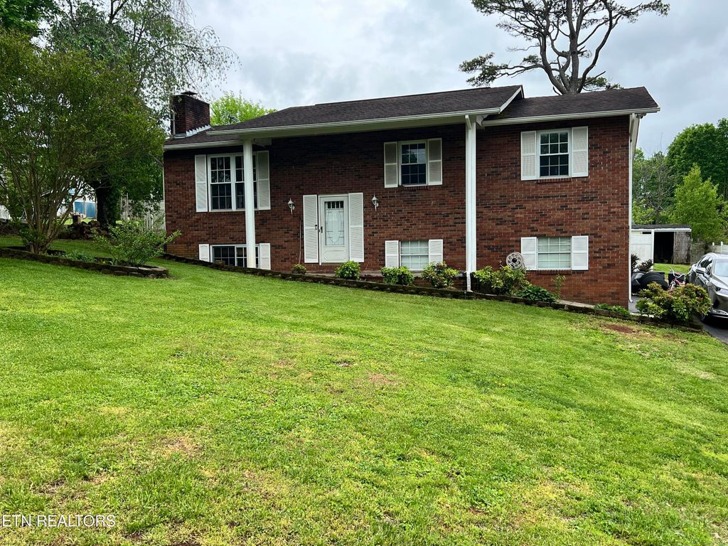 Photo of 227 Howard Drive, Seymour, TN 37865 (MLS # 1295002)