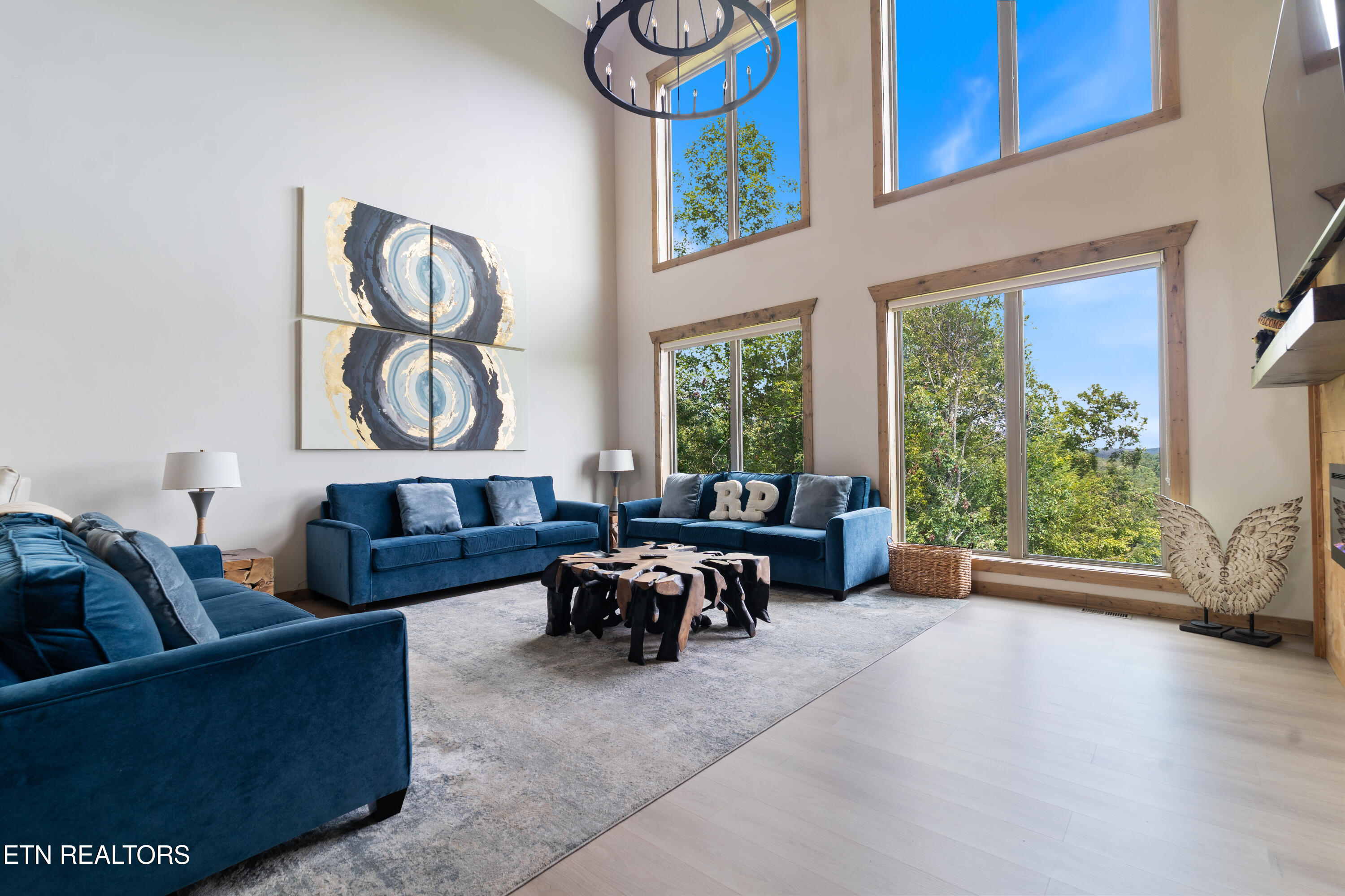 2843 Cedar Falls Way