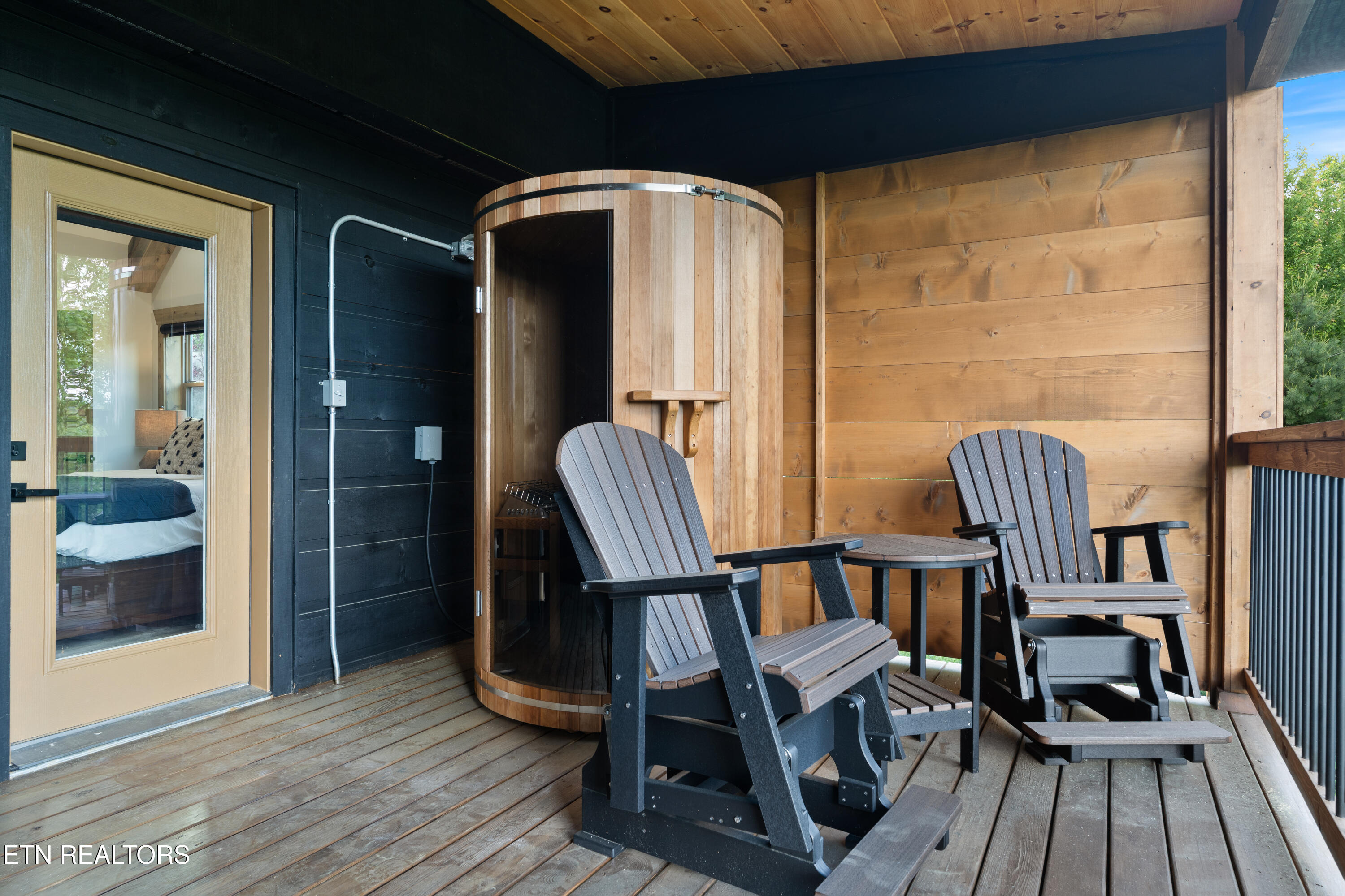 2843 Cedar Falls Way