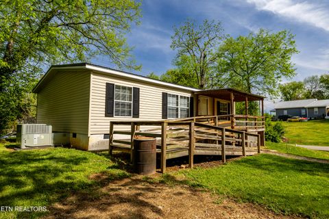 Photo of 1002 Doll Ave, Maryville, TN 37801 (MLS # 1336387)