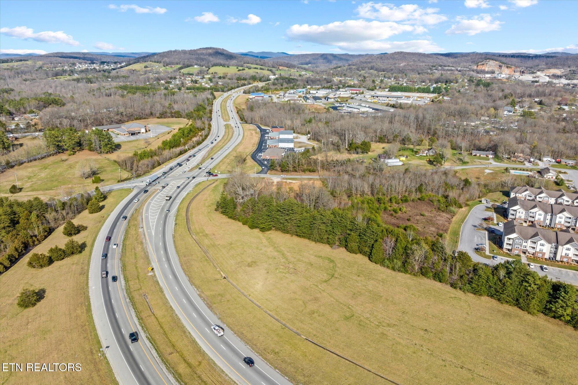 275 Quinland Lake Rd