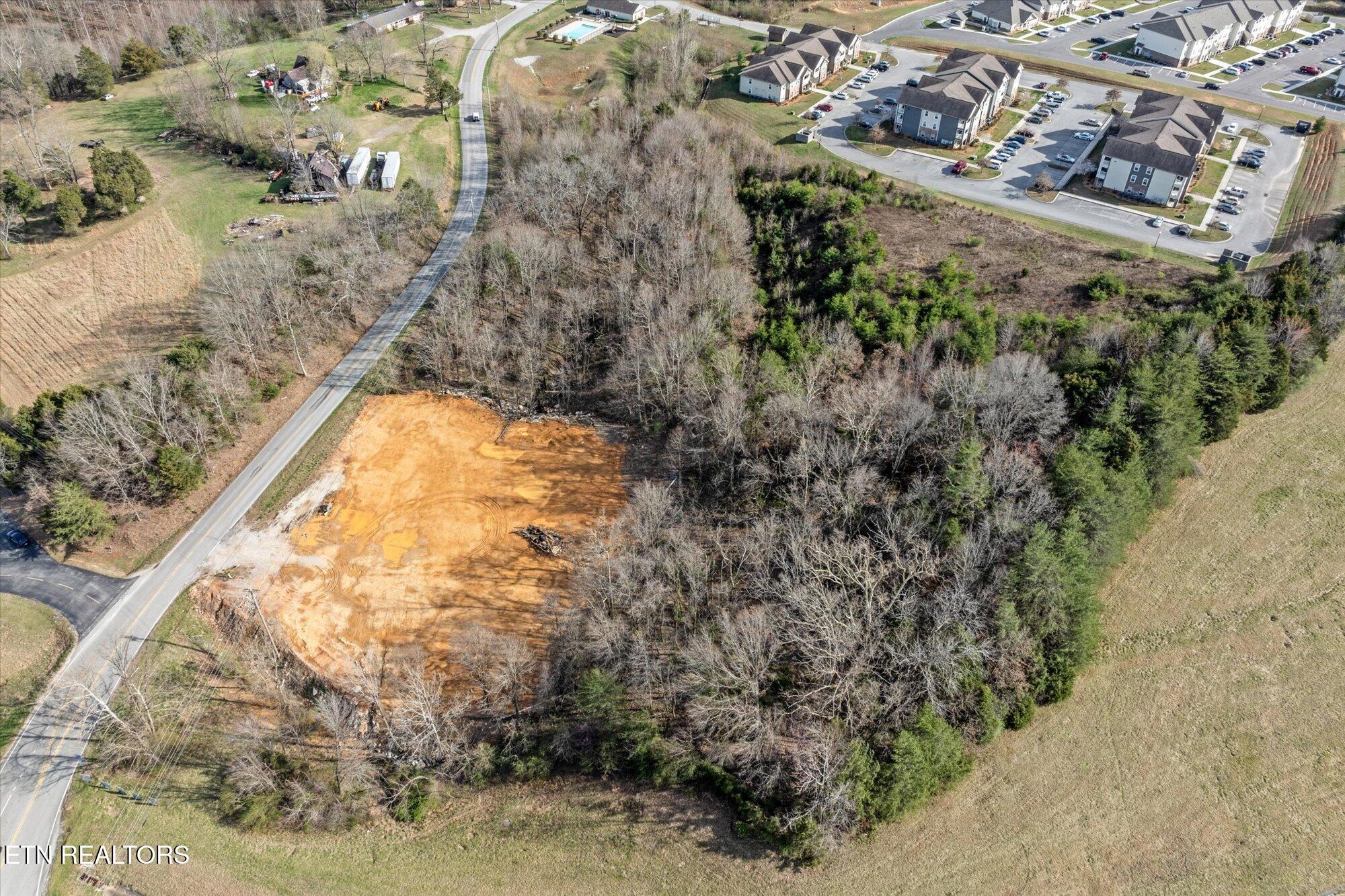 275 Quinland Lake Rd