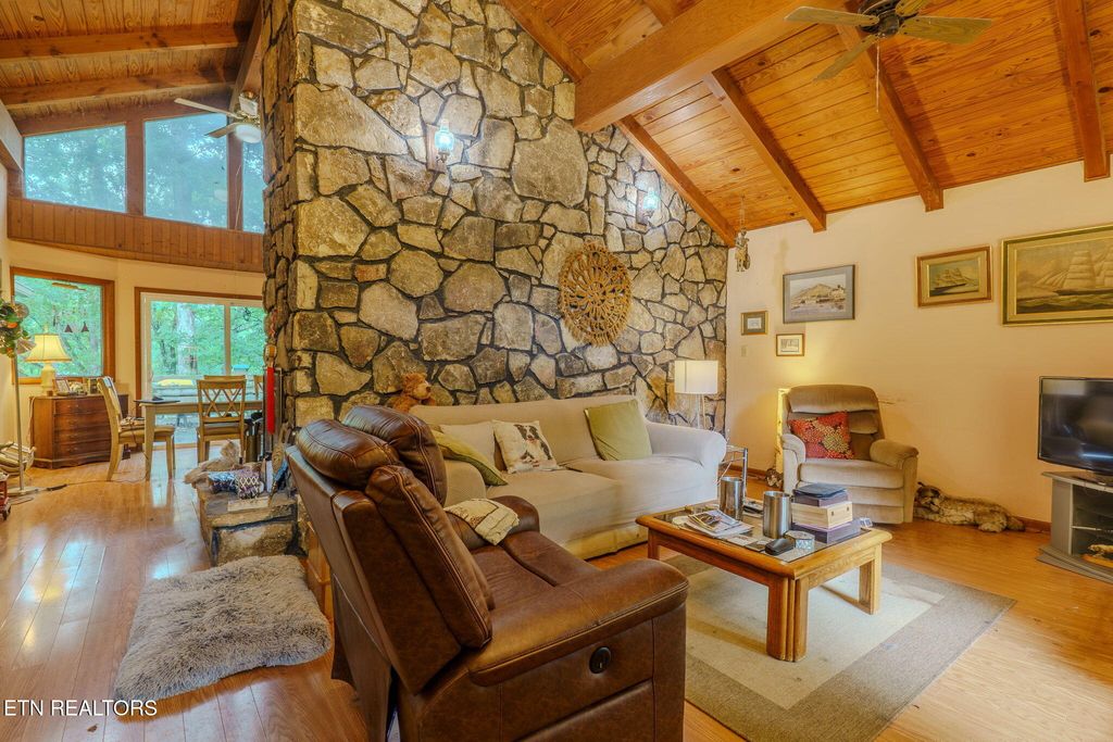 Photo of 242 Joel Rd, Oliver Springs, TN 37840 (MLS # 1314992)