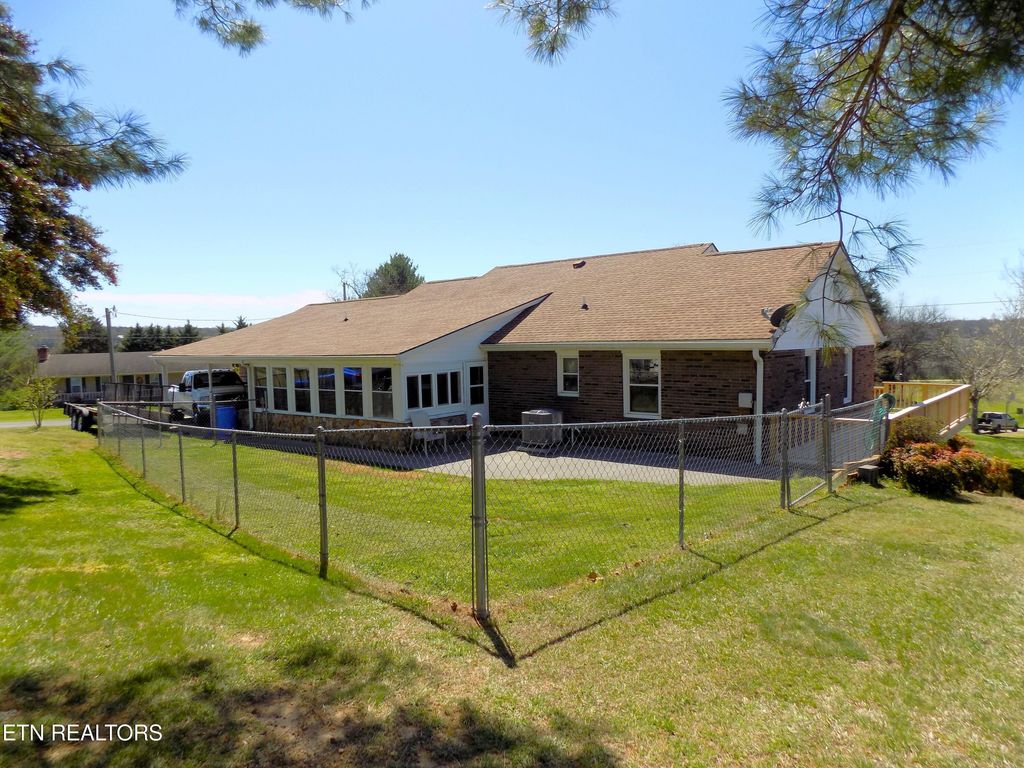 Photo of 1424 Scenic Drive, New Market, TN 37820 (MLS # 1335253)