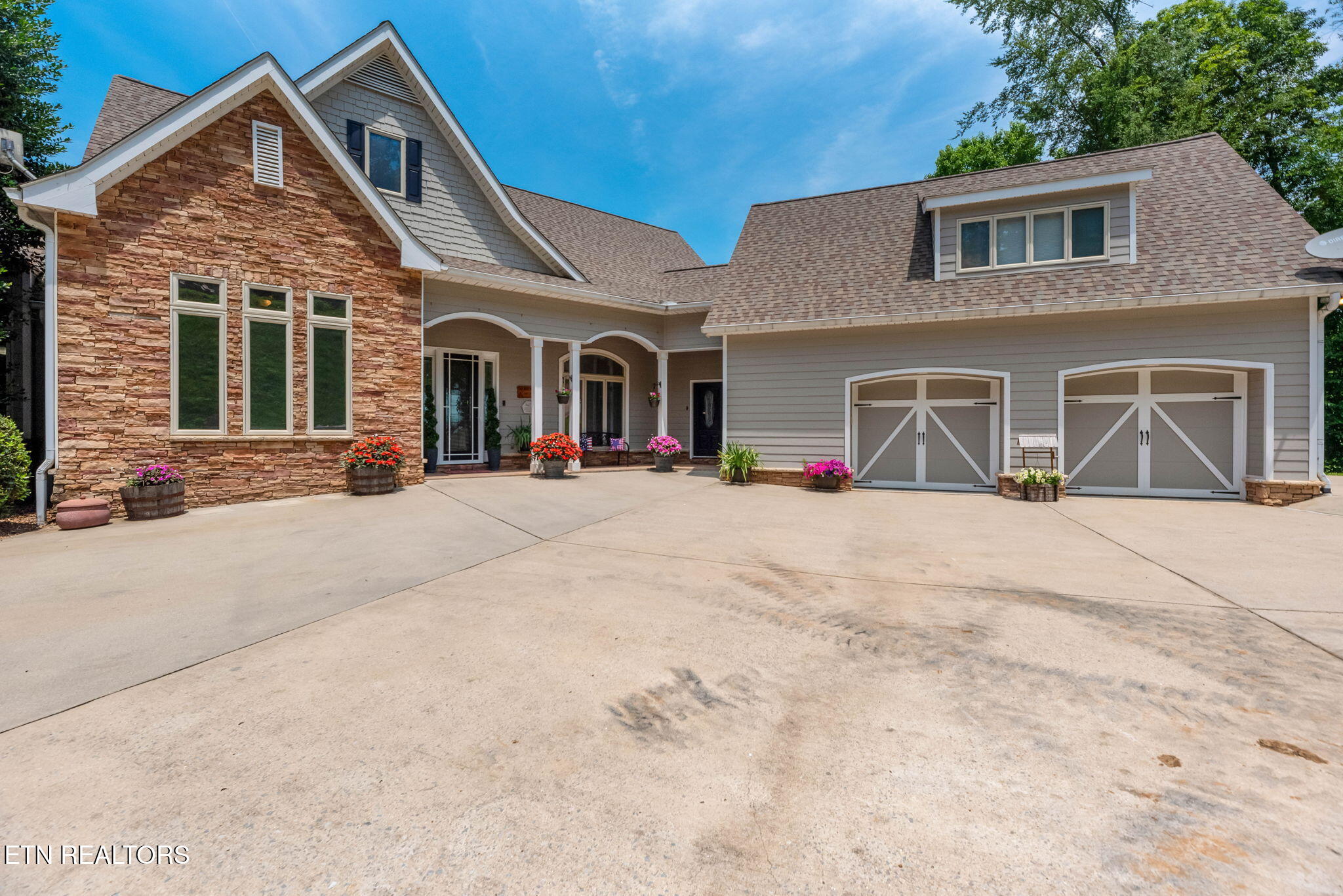1800 Indian Shadows Drive