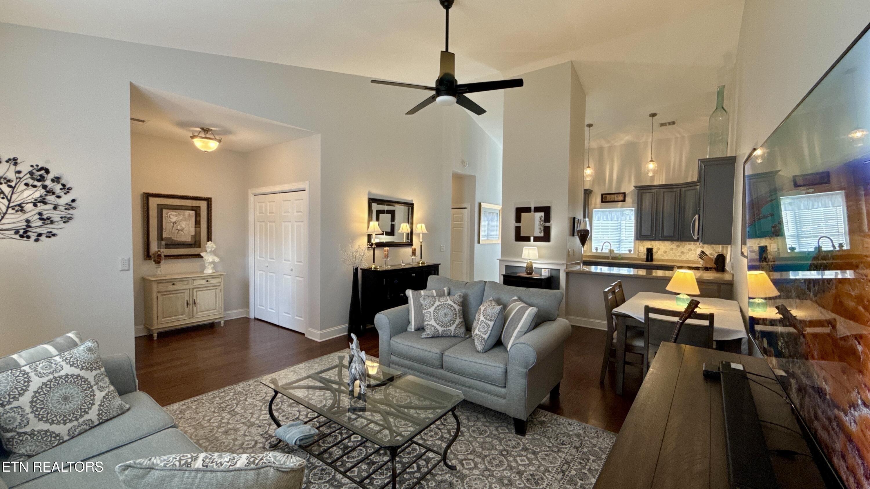 114 Southridge Dr