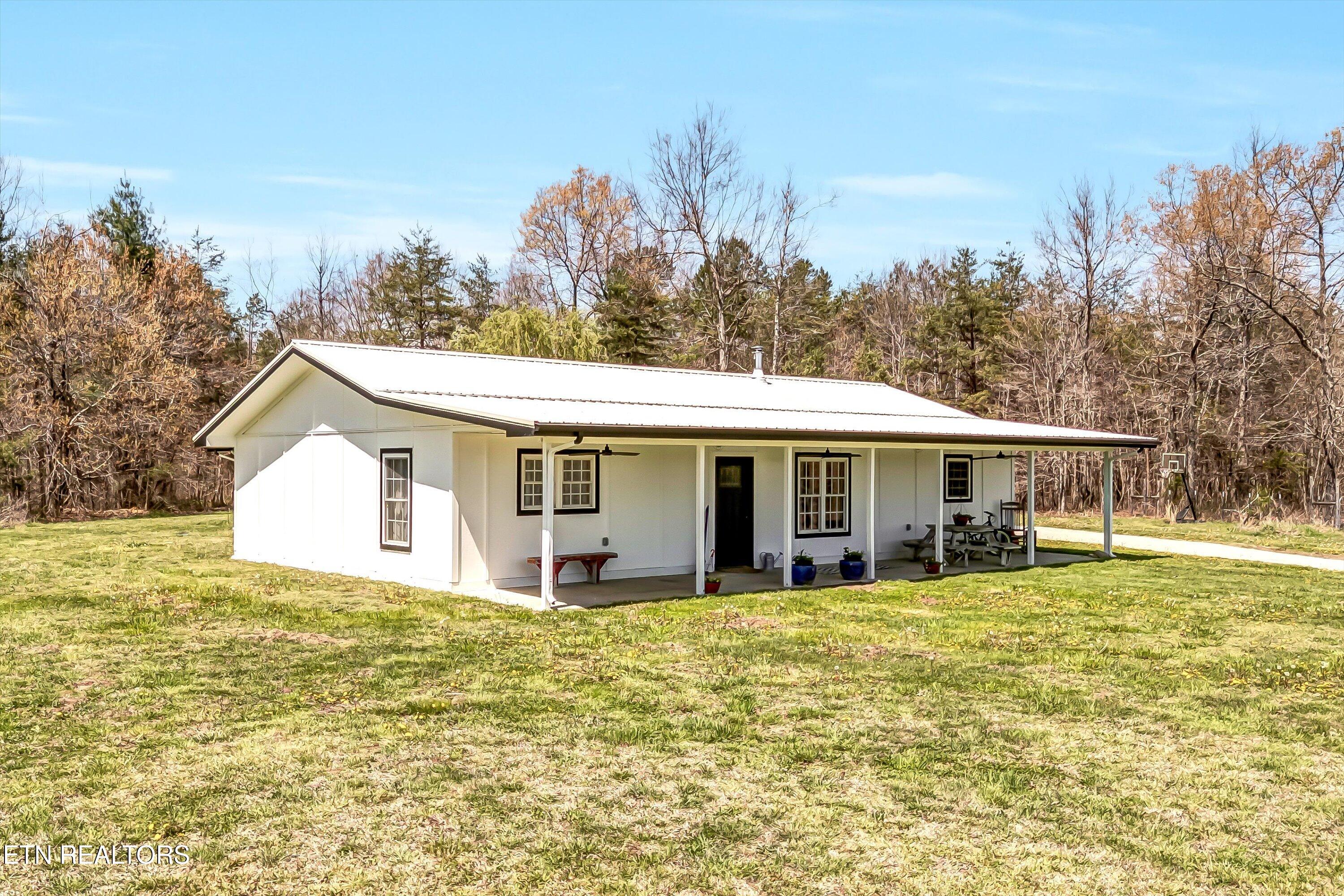 176 Old Collins Turnpike