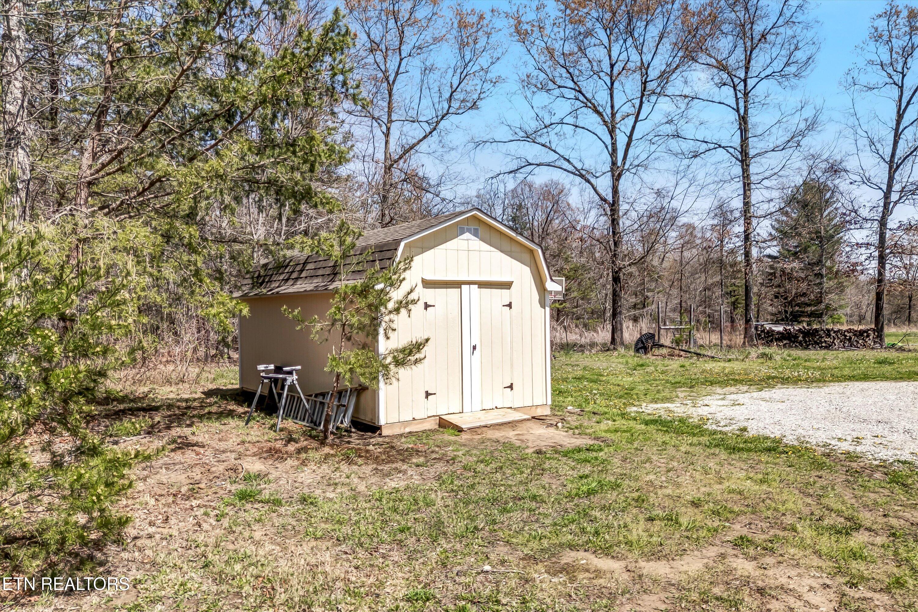 176 Old Collins Turnpike