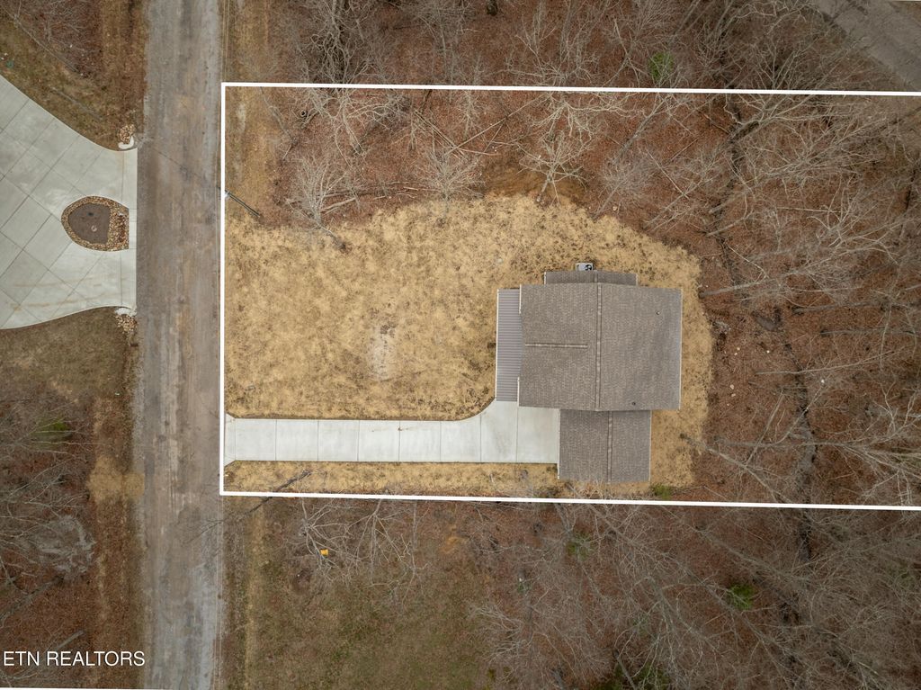 Photo of 7058 Topez Drive, Crossville, TN 38572 (MLS # 1331174)