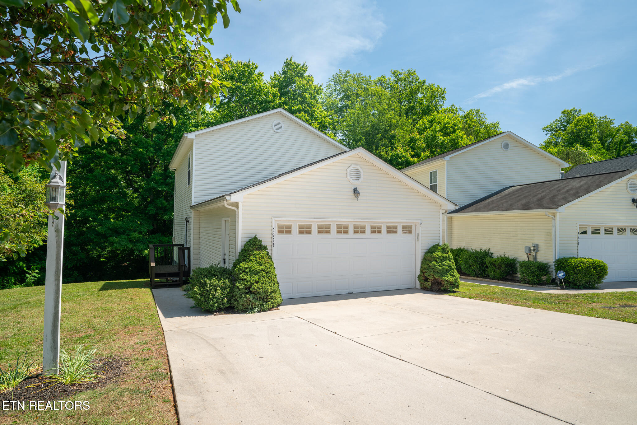 3933 Archibald Way