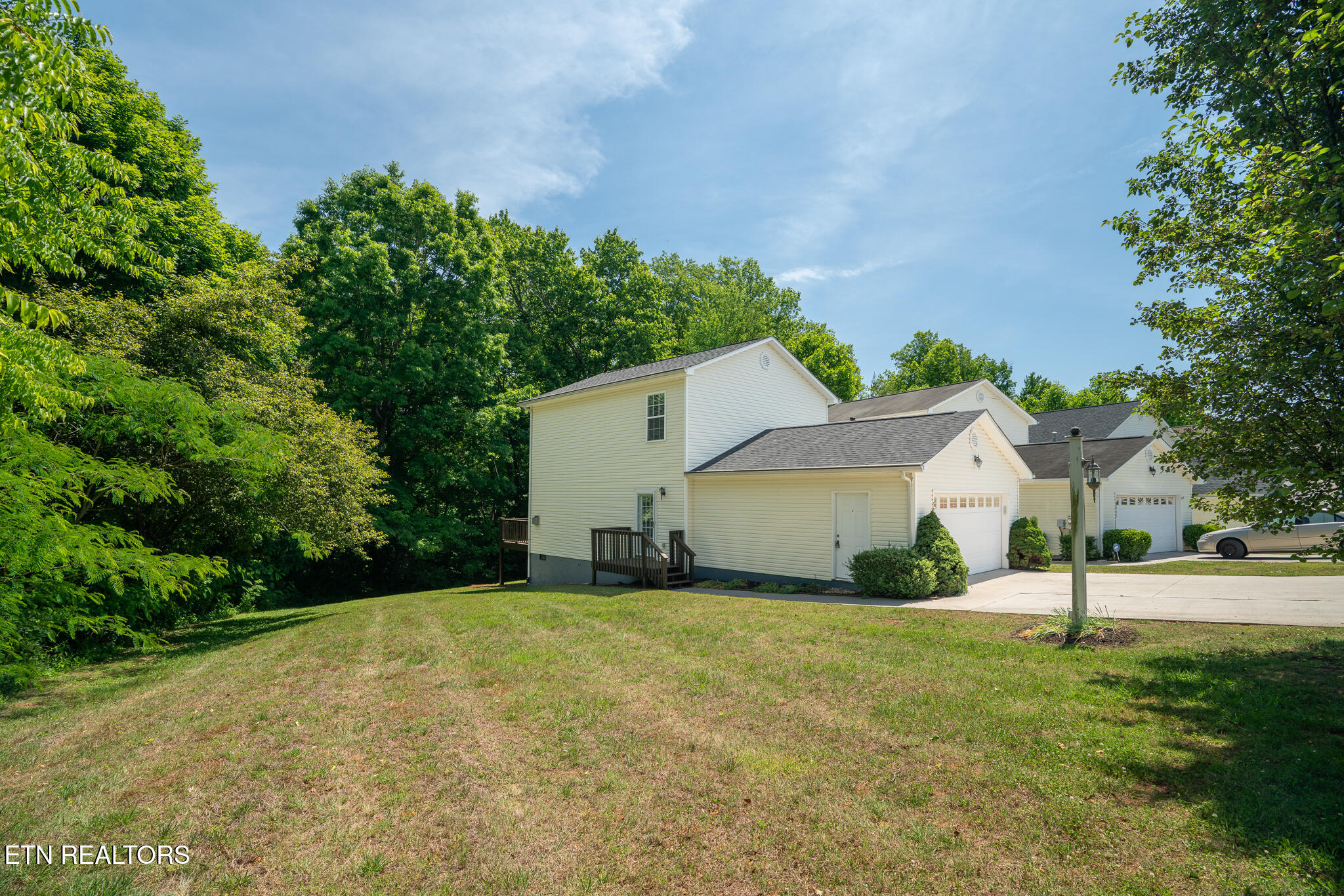 3933 Archibald Way