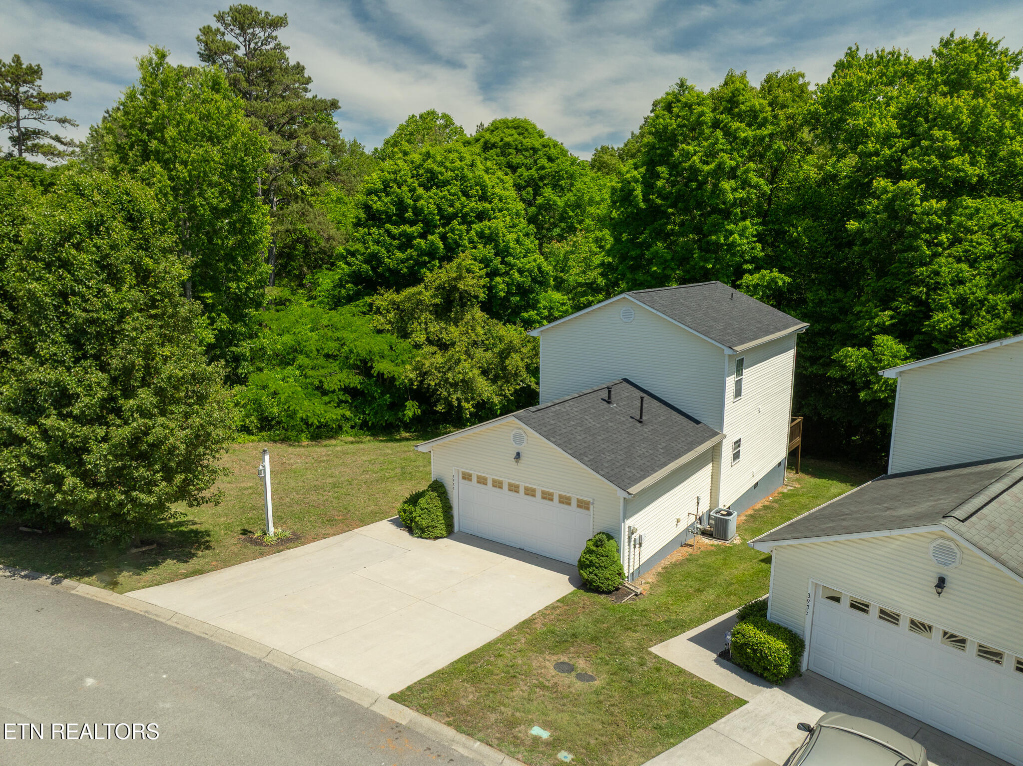 3933 Archibald Way
