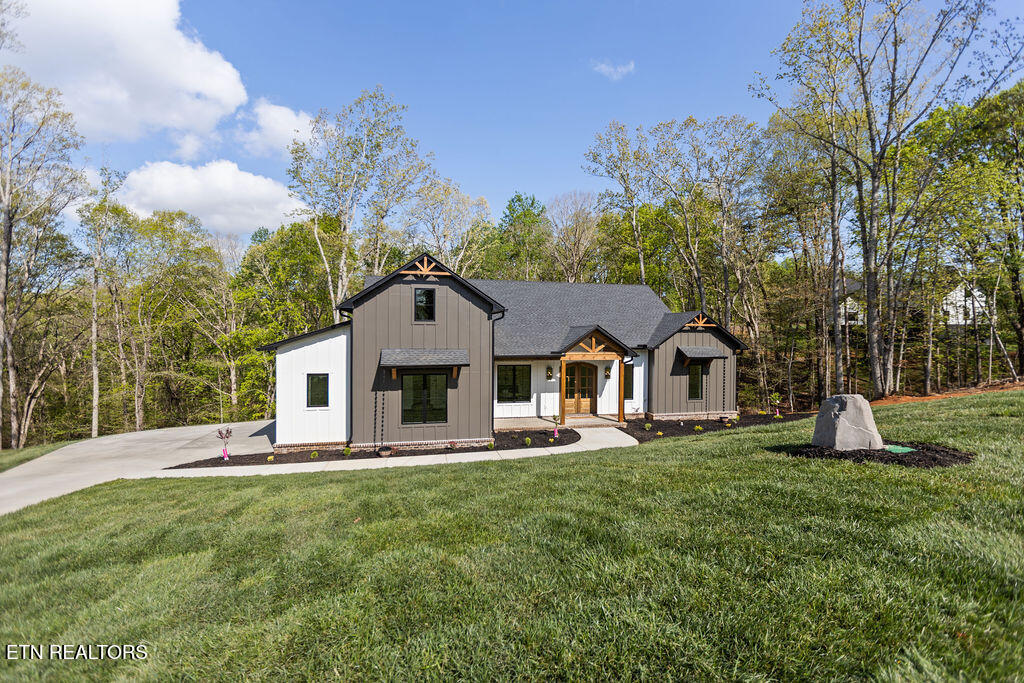 788 Blackberry Ridge Rd