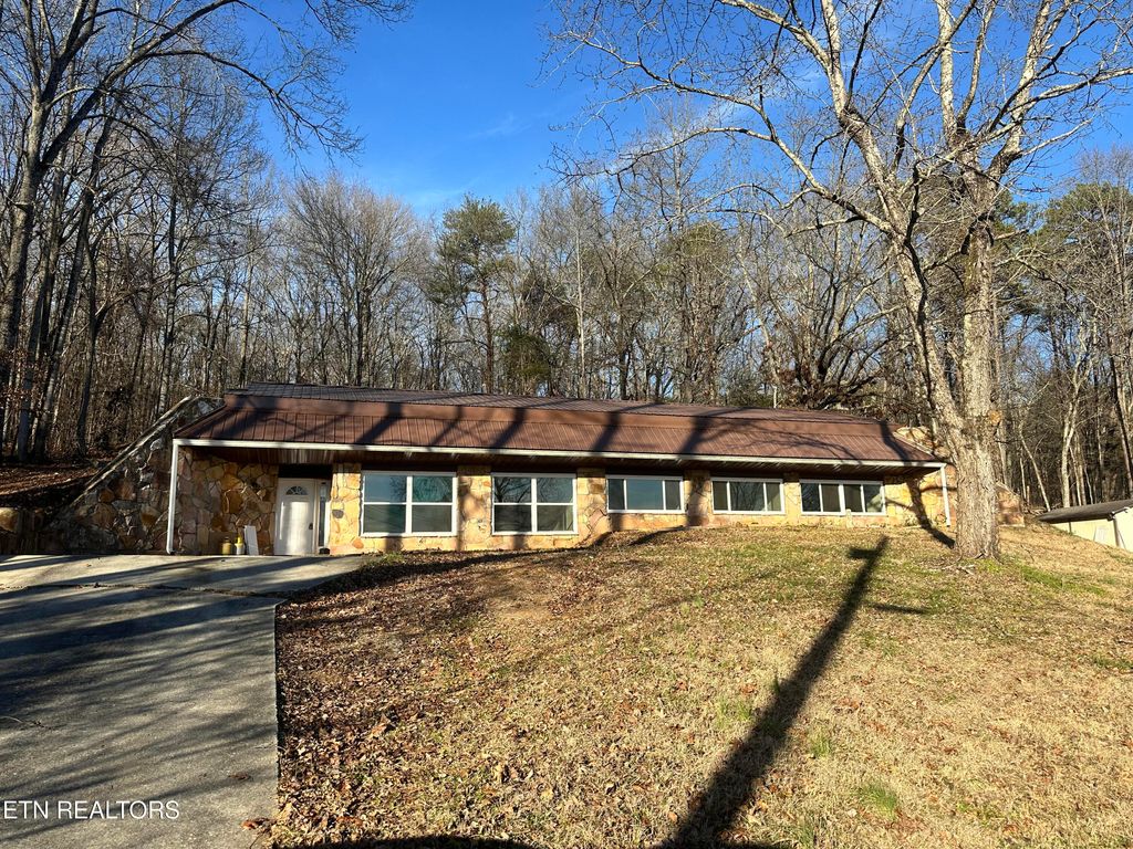 Photo of 522 College Grove Rd, Rockwood, TN 37854 (MLS # 1326793)