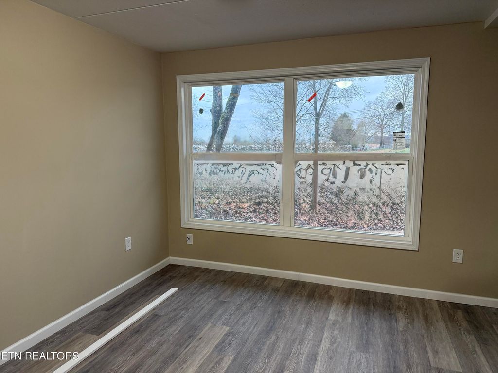 Photo of 522 College Grove Rd, Rockwood, TN 37854 (MLS # 1326793)