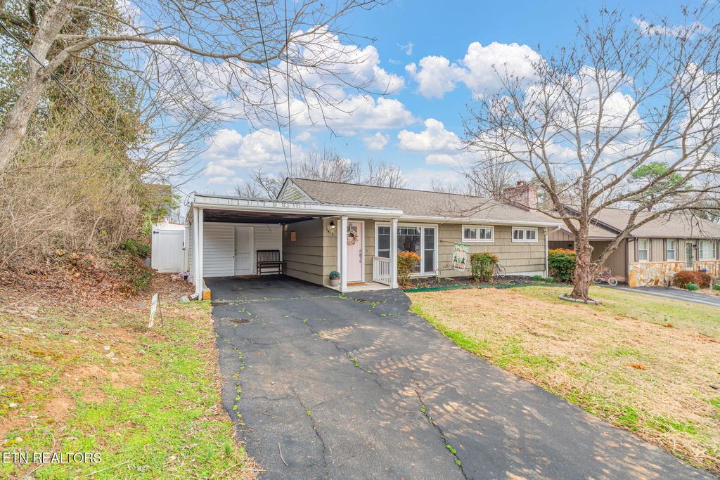 Photo of 5412 Morning Dove Circle, Knoxville, TN 37918 (MLS # 1331737)