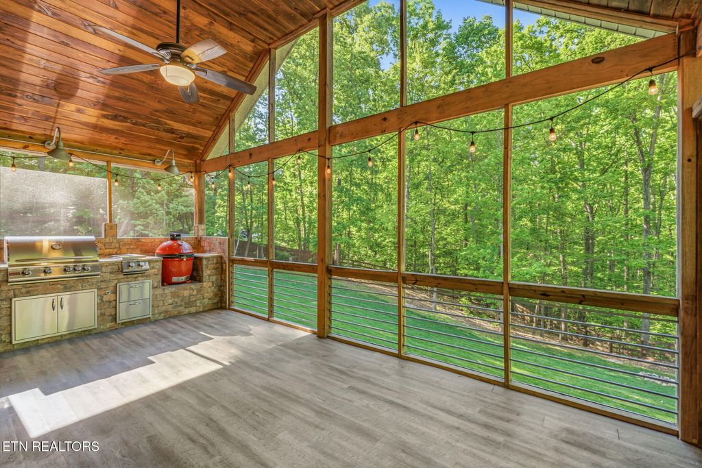 Photo of 2113 Berrywood Drive, Knoxville, TN 37932 (MLS # 1337932)