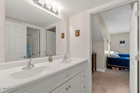Tiny photo for 115 County Road 531, Etowah, TN 37331 (MLS # 1346566)