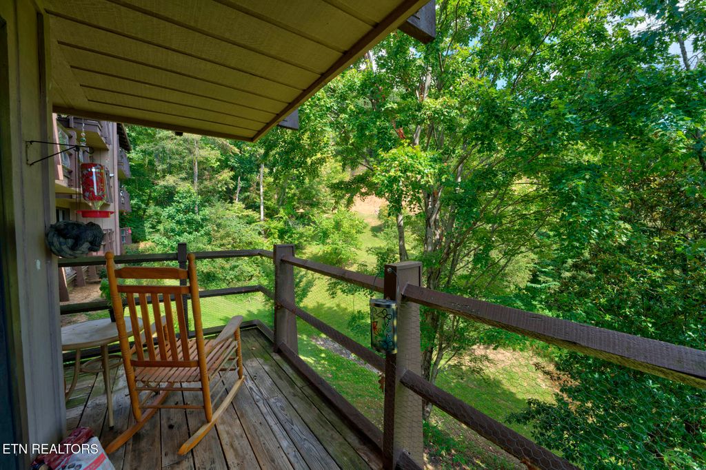 Photo of 1081 Cove Rd #621, Sevierville, TN 37876 (MLS # 1316868)