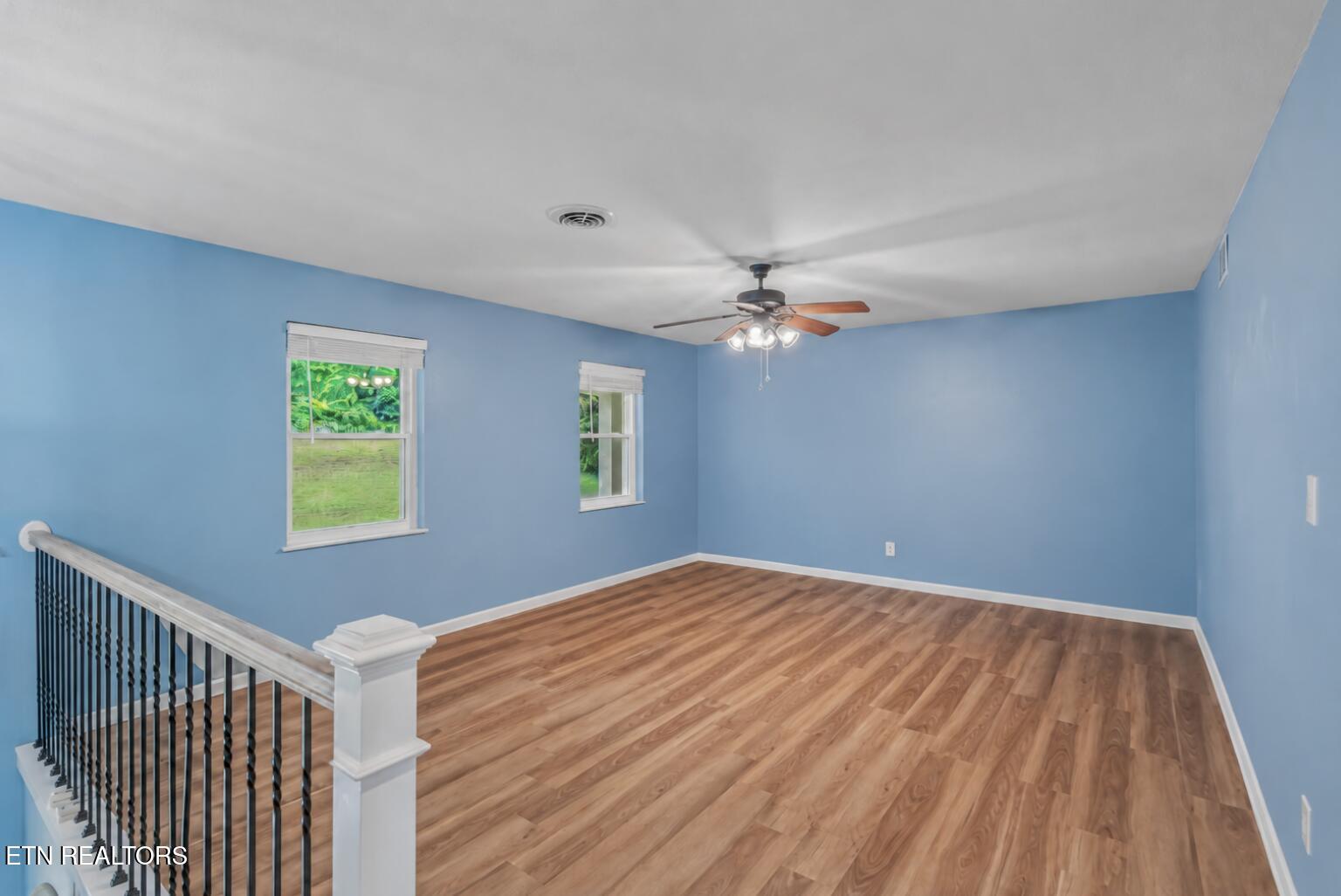 1221 Laurel Rd