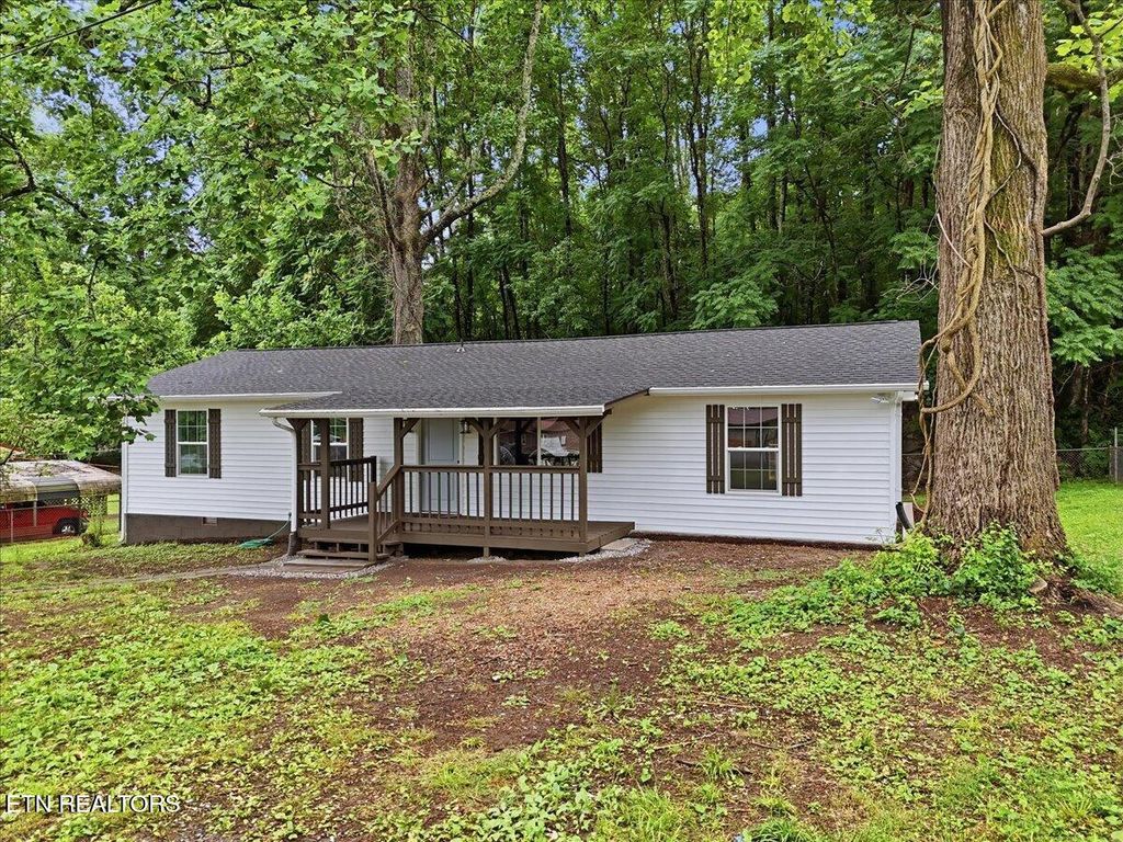 Photo of 772 Clymersville Rd, Rockwood, TN 37854 (MLS # 1341831)