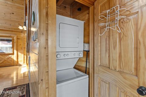 Tiny photo for 2006 Cougar Crossing Way, Sevierville, TN 37876 (MLS # 1332510)