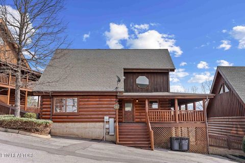 Tiny photo for 2006 Cougar Crossing Way, Sevierville, TN 37876 (MLS # 1332510)