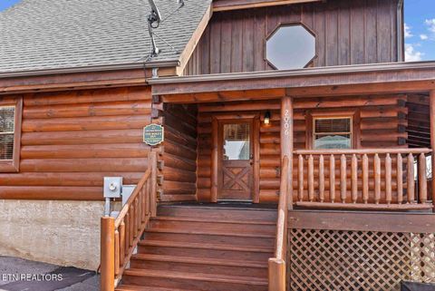 Tiny photo for 2006 Cougar Crossing Way, Sevierville, TN 37876 (MLS # 1332510)