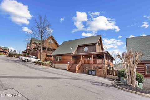 Tiny photo for 2006 Cougar Crossing Way, Sevierville, TN 37876 (MLS # 1332510)