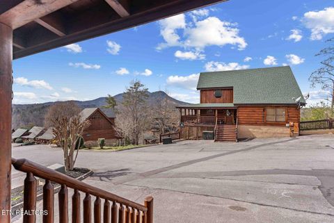 Tiny photo for 2006 Cougar Crossing Way, Sevierville, TN 37876 (MLS # 1332510)