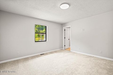 Tiny photo for 190 Dogwood Rd, Caryville, TN 37714 (MLS # 1341715)