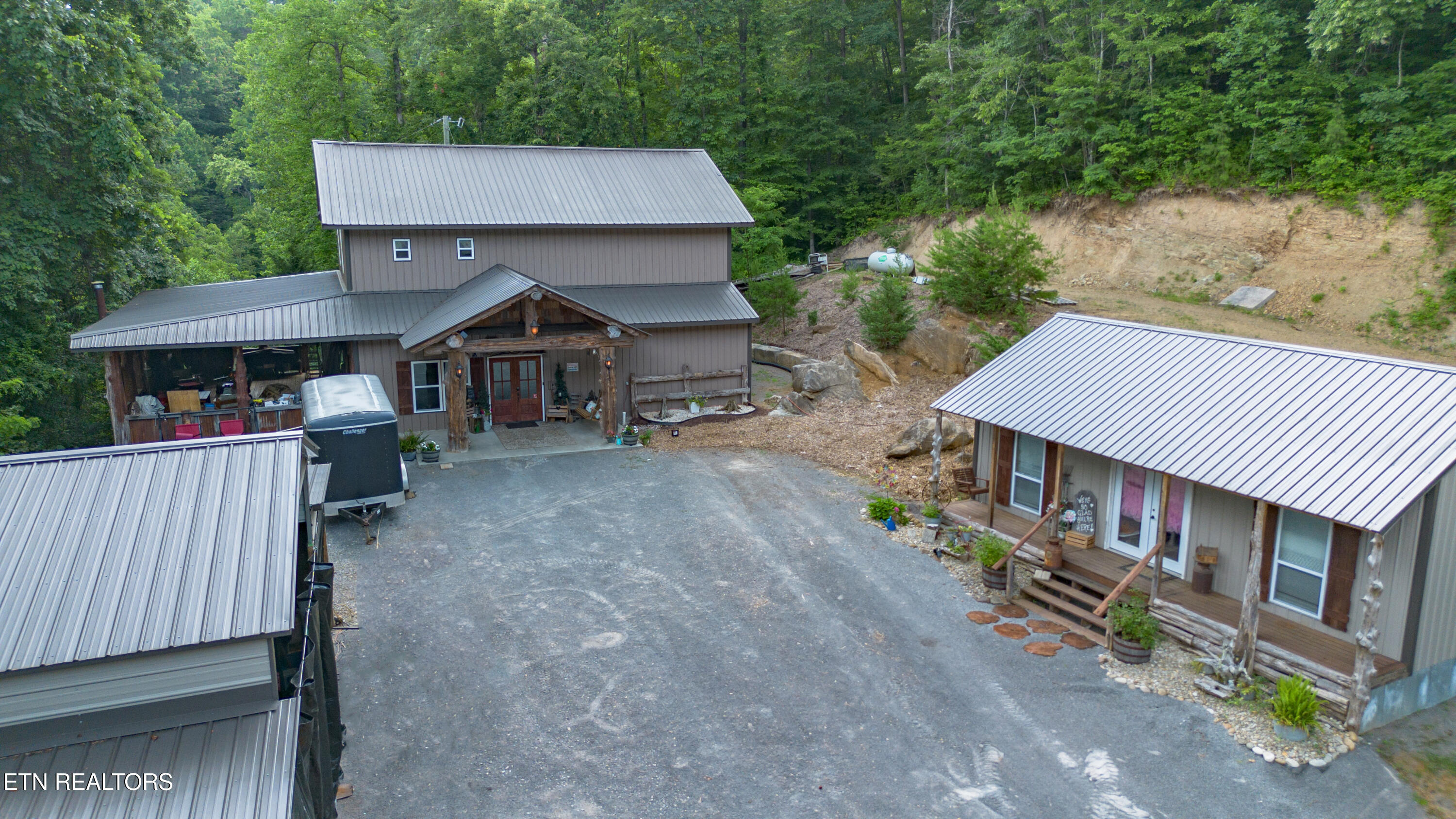 700 Damewood Hollow Rd