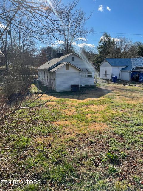 Tiny photo for 723 N Kingston Ave, Rockwood, TN 37854 (MLS # 1326222)