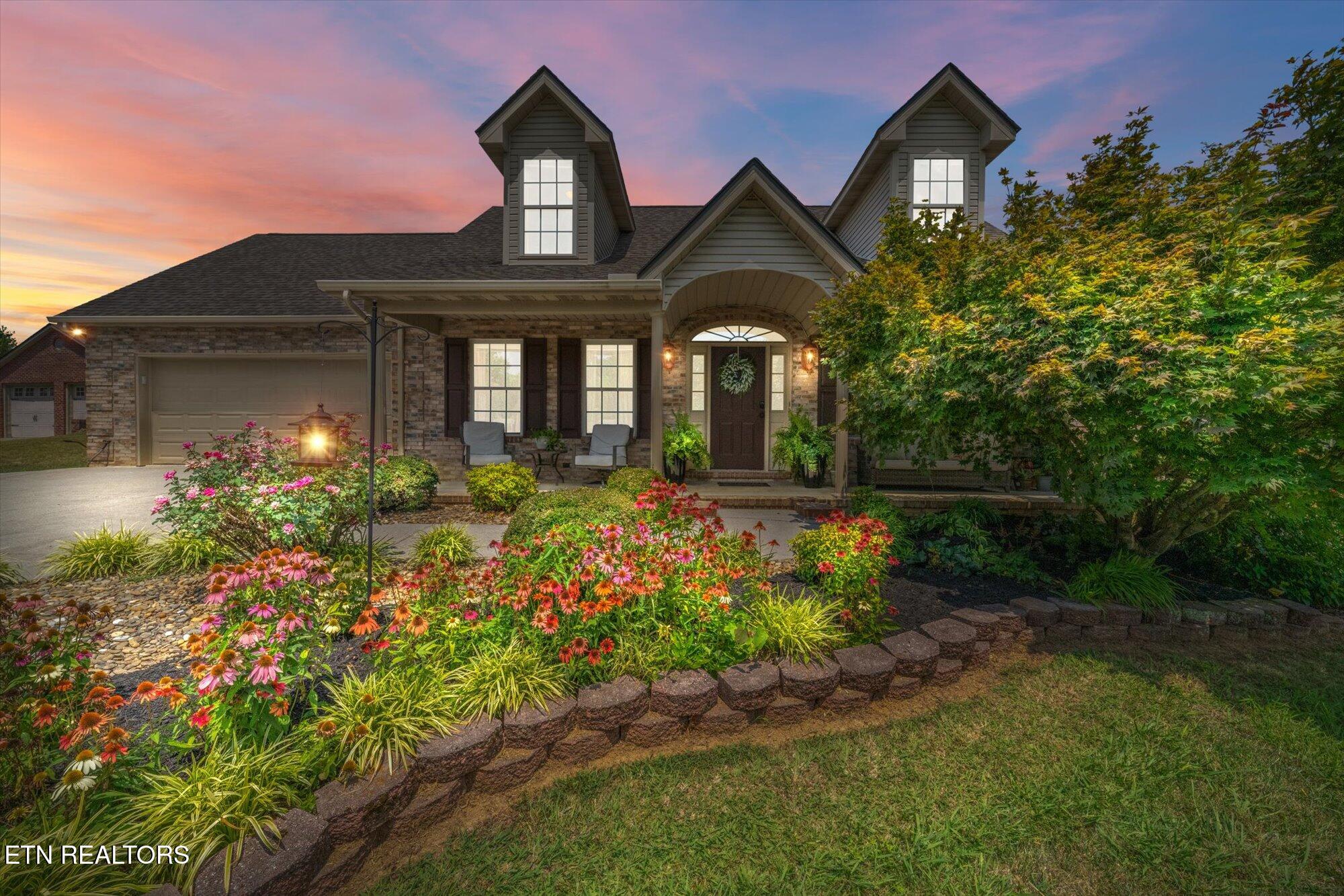 1419 Foxfire Circle