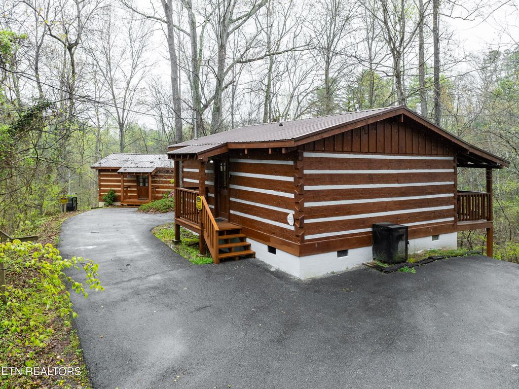 Photo of 4130 Tro Way, Gatlinburg, TN 37738 (MLS # 1309272)