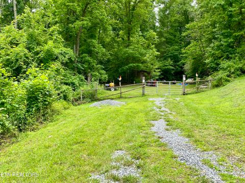 Tiny photo for 207 Blackburn Lane, Lenoir City, TN 37771 (MLS # 1341873)