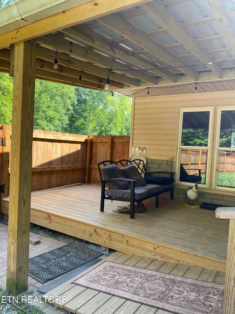 Tiny photo for 207 Blackburn Lane, Lenoir City, TN 37771 (MLS # 1341873)