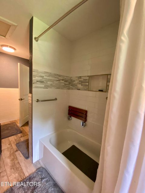 Tiny photo for 207 Blackburn Lane, Lenoir City, TN 37771 (MLS # 1341873)