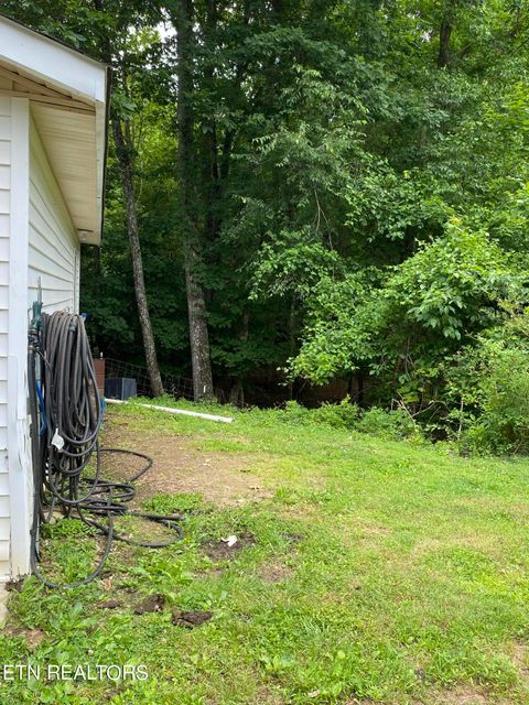 Tiny photo for 207 Blackburn Lane, Lenoir City, TN 37771 (MLS # 1341873)