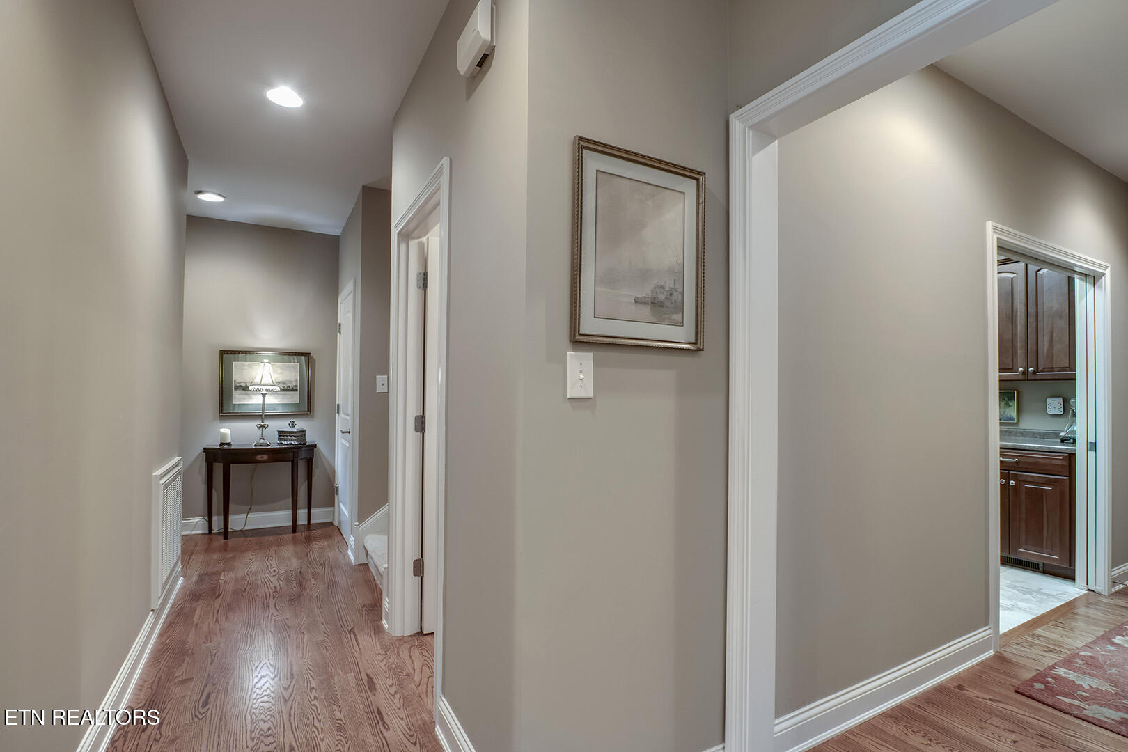 Loudon, Tennessee 37774, United States, 3 Bedrooms Bedrooms, ,3 BathroomsBathrooms,Residential,Coming Soon,198022