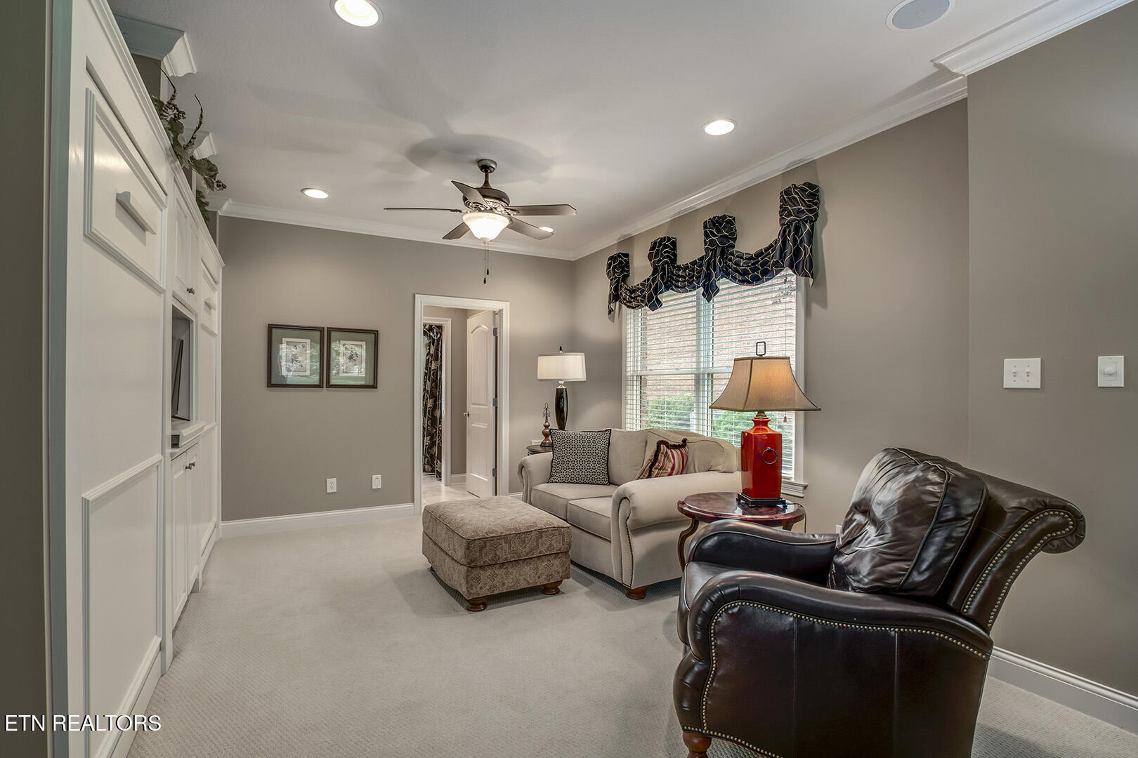 Loudon, Tennessee 37774, United States, 3 Bedrooms Bedrooms, ,3 BathroomsBathrooms,Residential,Coming Soon,198022