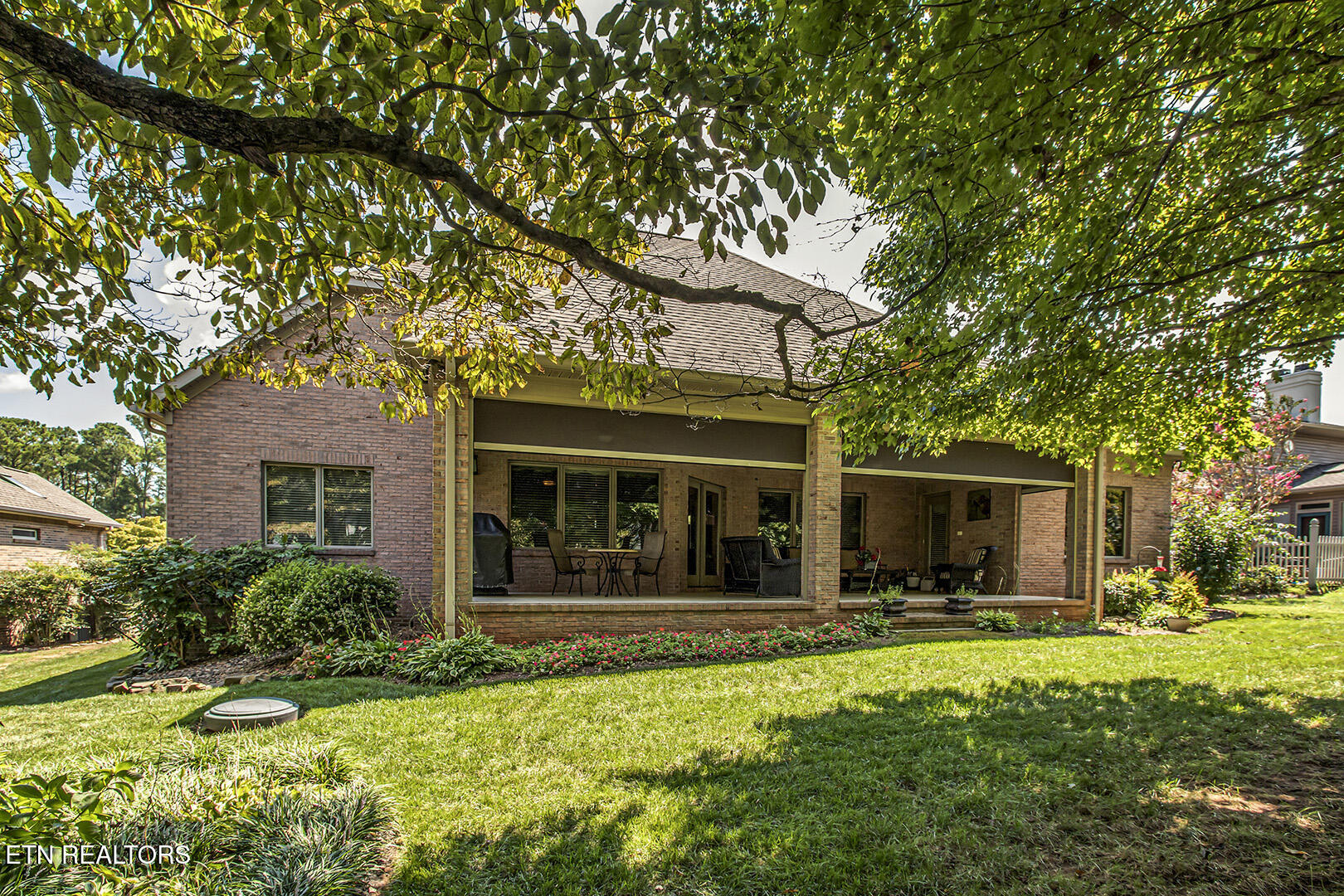 Loudon, Tennessee 37774, United States, 3 Bedrooms Bedrooms, ,3 BathroomsBathrooms,Residential,Coming Soon,198022