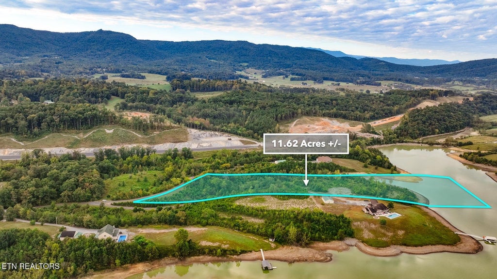Photo of 2043 Dickey School Rd, Dandridge, TN 37725 (MLS # 1356678)