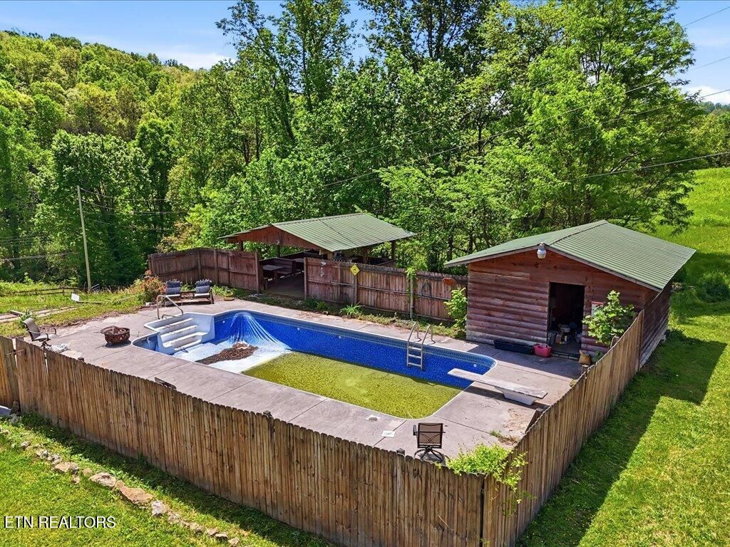 Photo of 151 Rolen Rd, New Tazewell, TN 37825 (MLS # 1338944)