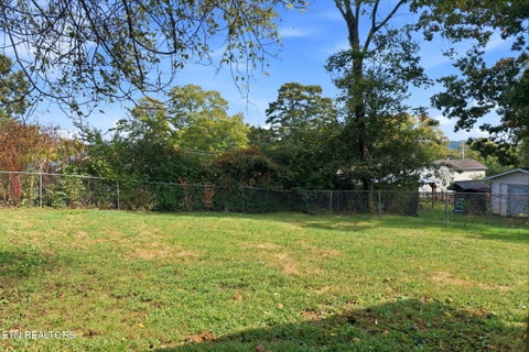 Tiny photo for 5614 Collette Rd, Knoxville, TN 37918 (MLS # 1359519)