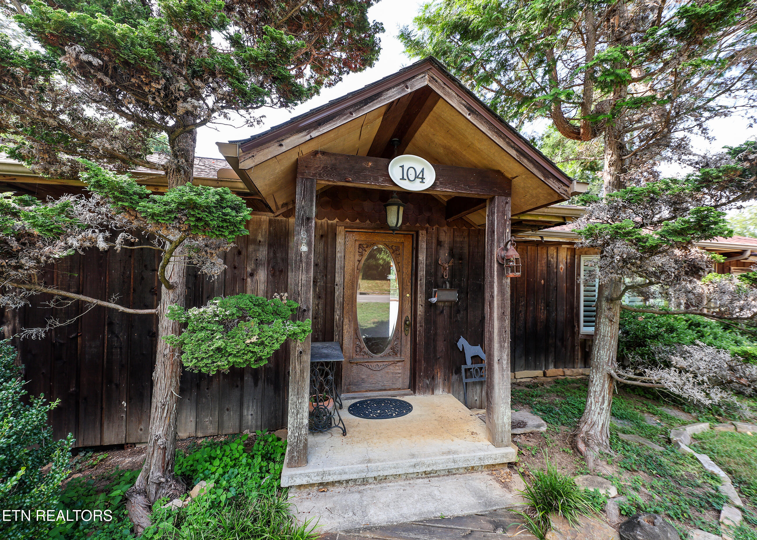 104 Ogden Circle