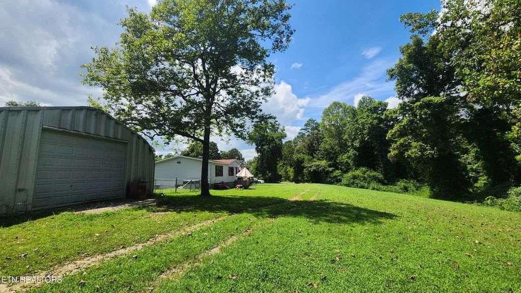 Photo of 377 Rogers Ridge Rd, Kingston, TN 37763 (MLS # 1310794)