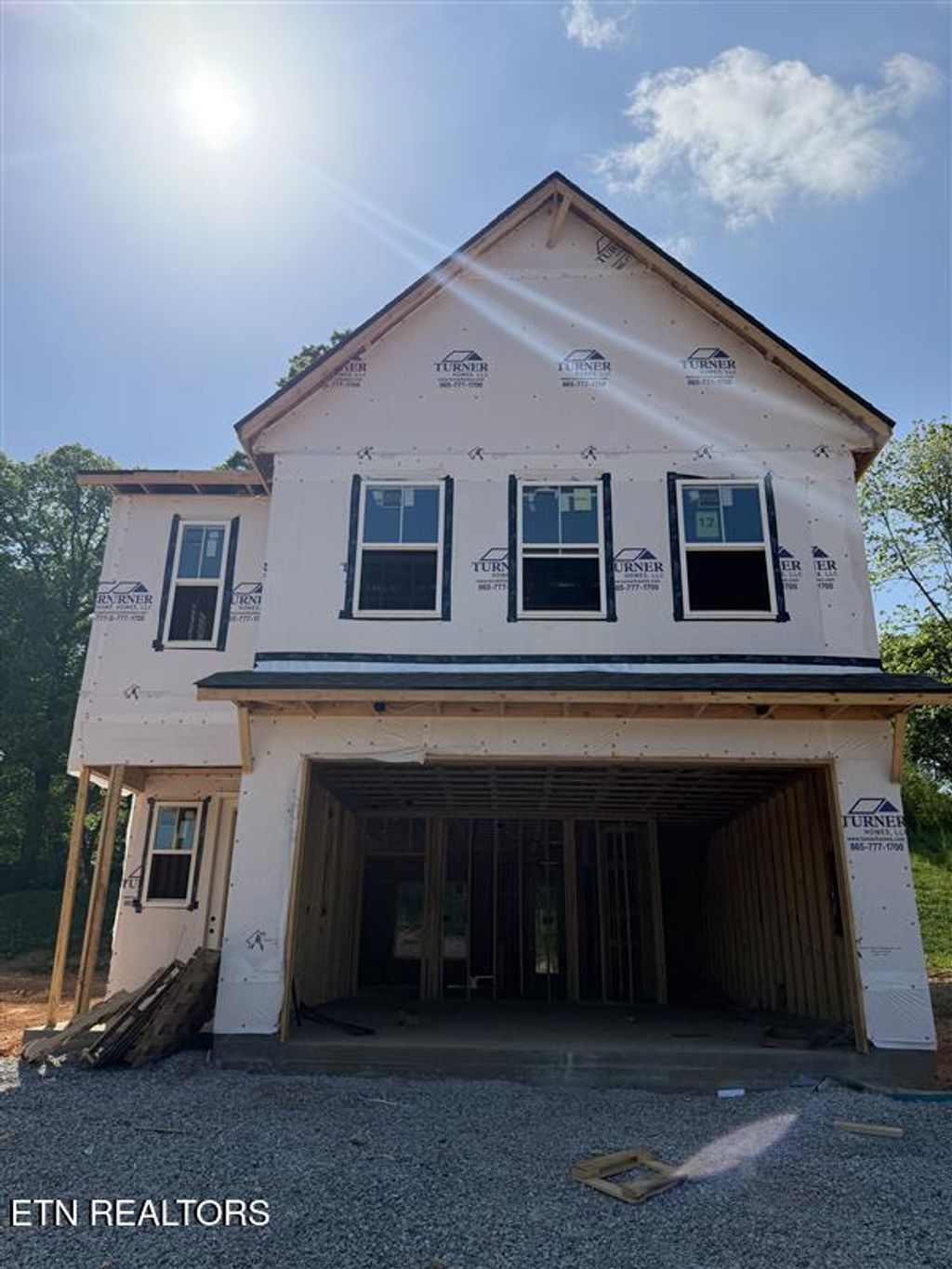 Photo of 506 8th Avenue Ave, Lenoir City, TN 37771 (MLS # 1337273)
