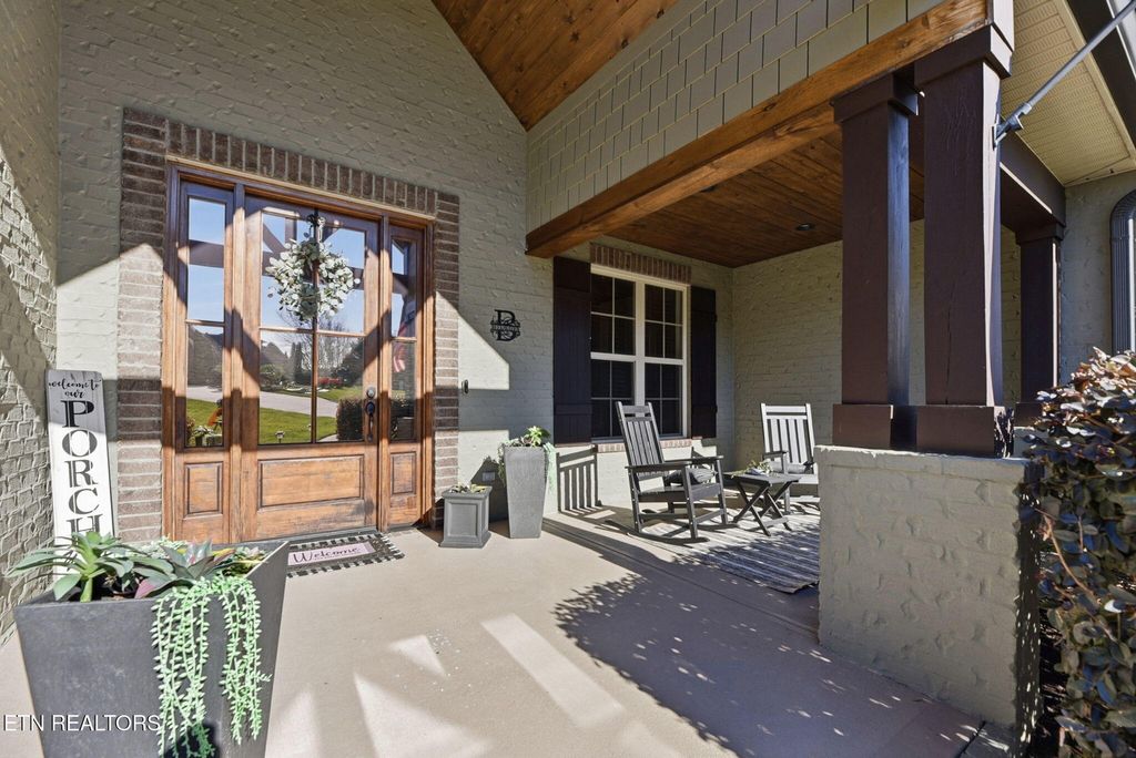 Photo of 2328 Mystic Ridge Rd, Knoxville, TN 37922 (MLS # 1324962)